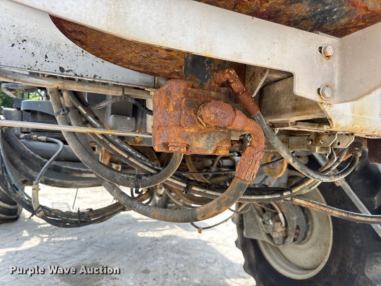 image for item DW3488 2020 RoGator RG1300C spreader