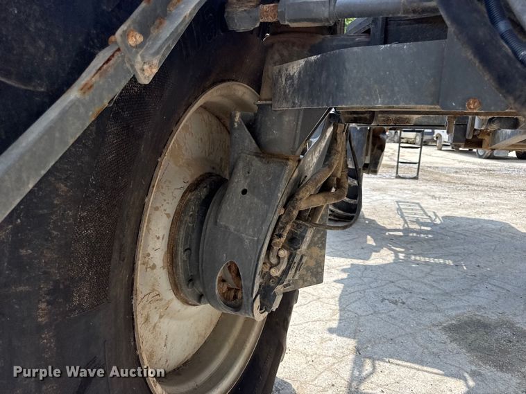 image for item DW3488 2020 RoGator RG1300C spreader