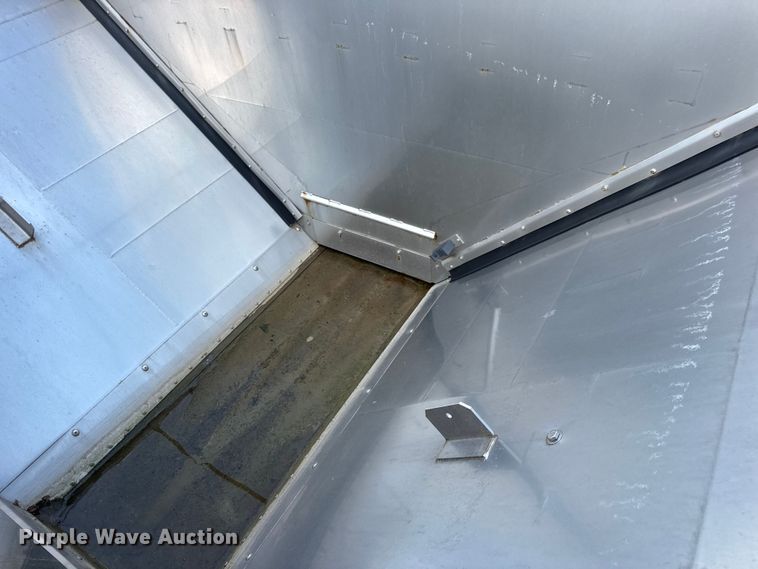 image for item DW3488 2020 RoGator RG1300C spreader