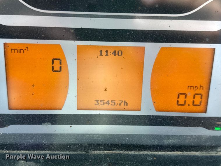 image for item DW3488 2020 RoGator RG1300C spreader