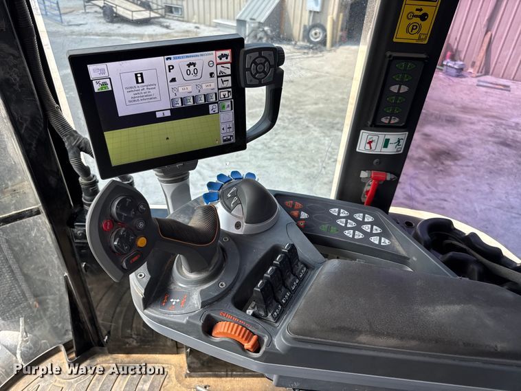 image for item DW3488 2020 RoGator RG1300C spreader