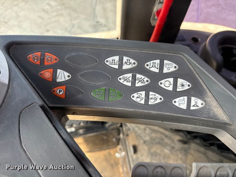 image for item DW3488 2020 RoGator RG1300C spreader