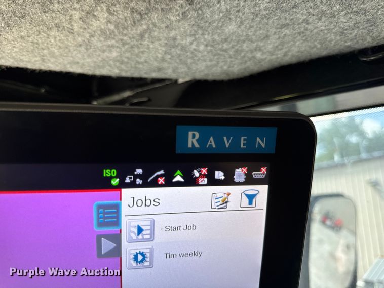 image for item DW3488 2020 RoGator RG1300C spreader