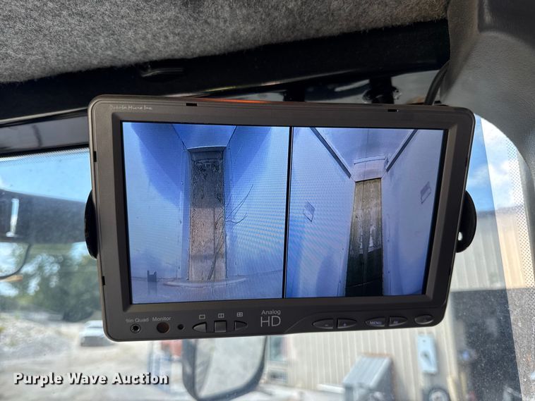 image for item DW3488 2020 RoGator RG1300C spreader