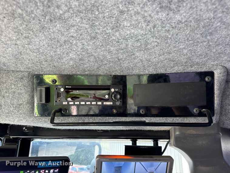 image for item DW3488 2020 RoGator RG1300C spreader