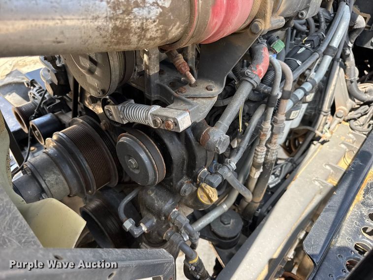 image for item DW3488 2020 RoGator RG1300C spreader