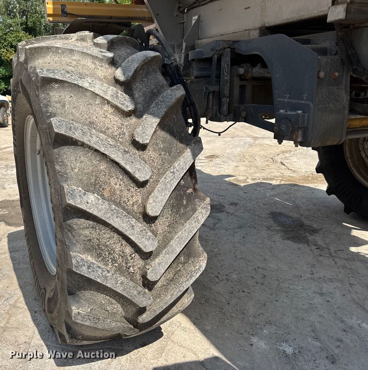 image for item DW3488 2020 RoGator RG1300C spreader