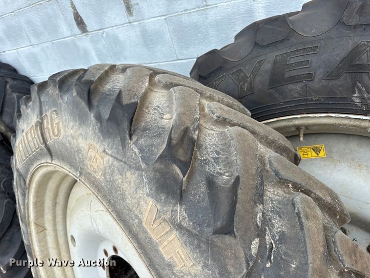 image for item DW3488 2020 RoGator RG1300C spreader