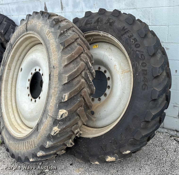 image for item DW3488 2020 RoGator RG1300C spreader