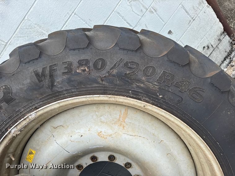 image for item DW3488 2020 RoGator RG1300C spreader