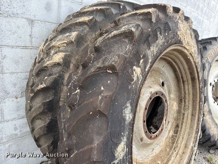 image for item DW3488 2020 RoGator RG1300C spreader