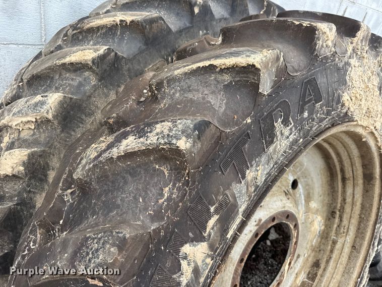 image for item DW3488 2020 RoGator RG1300C spreader