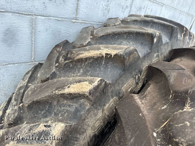 image for item DW3488 2020 RoGator RG1300C spreader