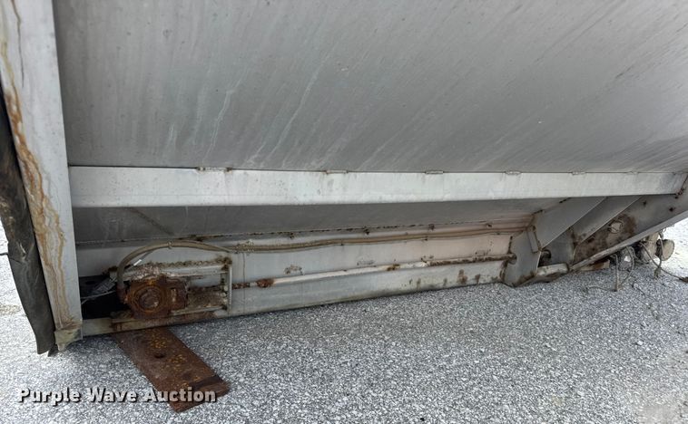 image for item DW3489 New Leader L4000G4 spreader bed