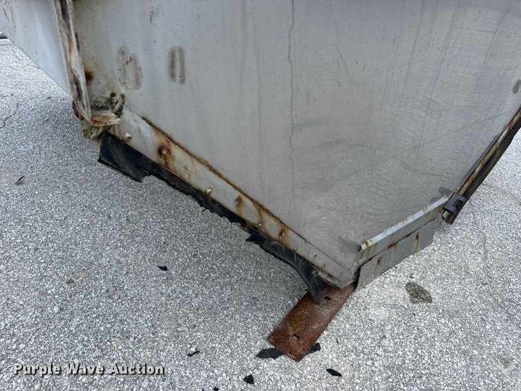 image for item DW3489 New Leader L4000G4 spreader bed