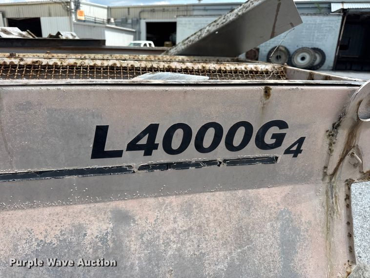 image for item DW3489 New Leader L4000G4 spreader bed