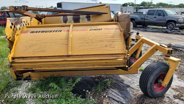 image for item DX7224 Haybuster 2100 bale processor