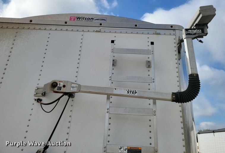 image for item DX7434 2011 Wilson Pace Setter grain trailer