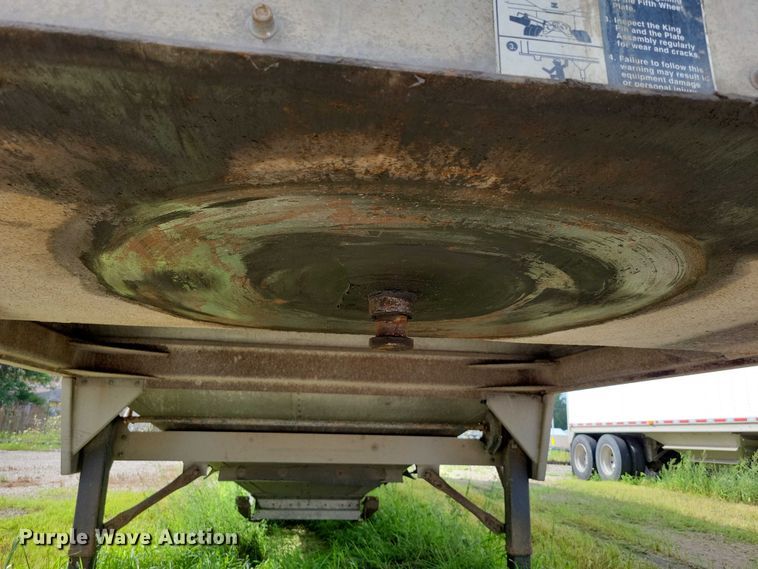 image for item DX7434 2011 Wilson Pace Setter grain trailer