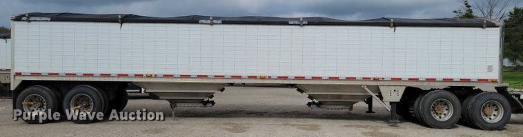 image for item DX7435 2013 Wilson Pacesetter grain trailer