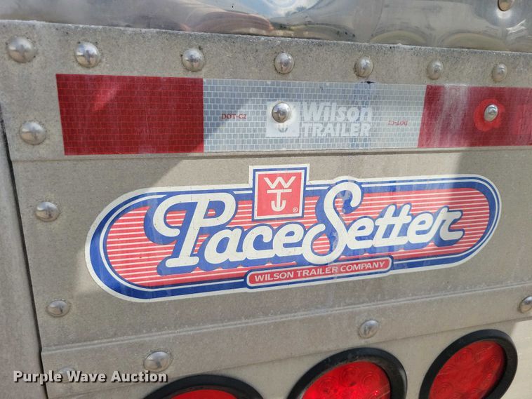 image for item DX7435 2013 Wilson Pacesetter grain trailer
