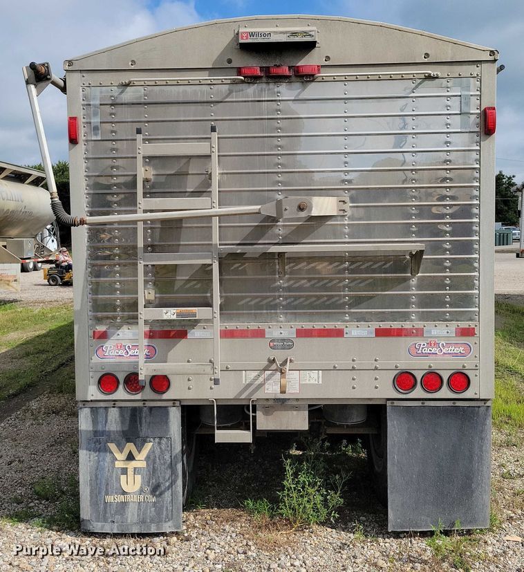 image for item DX7436 2013 Wilson Pacesetter grain trailer