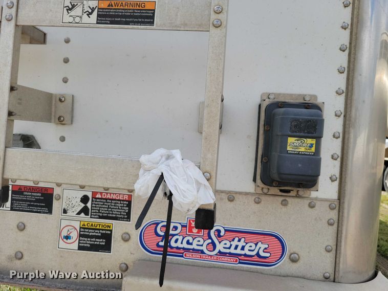 image for item DX7436 2013 Wilson Pacesetter grain trailer