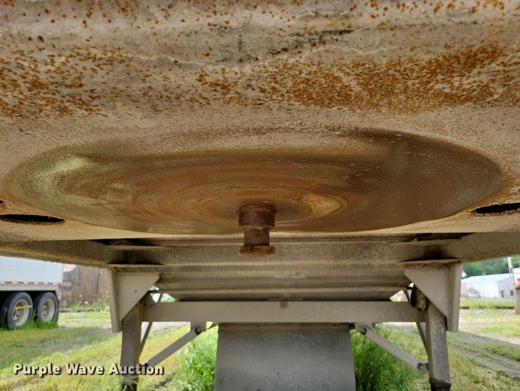 image for item DX7436 2013 Wilson Pacesetter grain trailer