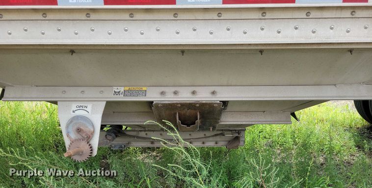 image for item DX7436 2013 Wilson Pacesetter grain trailer