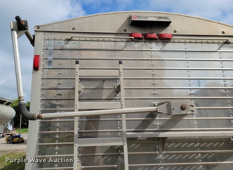 image for item DX7436 2013 Wilson Pacesetter grain trailer