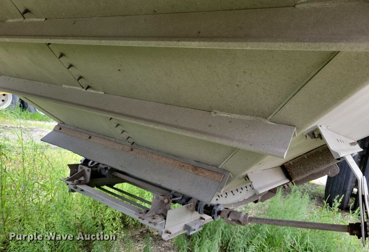 image for item DX7436 2013 Wilson Pacesetter grain trailer