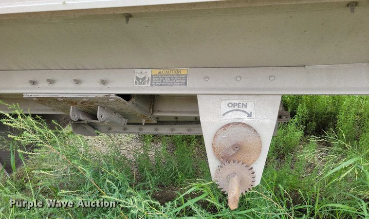 image for item DX7436 2013 Wilson Pacesetter grain trailer
