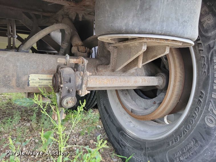 image for item DX7436 2013 Wilson Pacesetter grain trailer