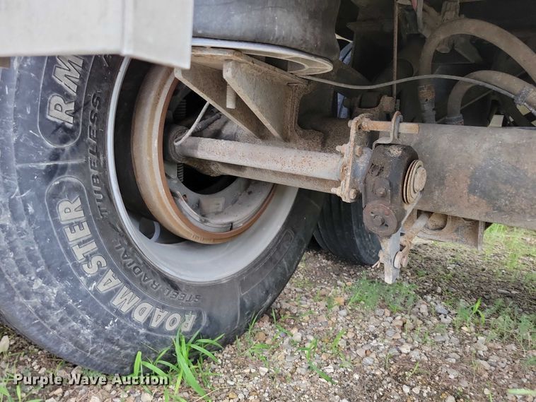 image for item DX7436 2013 Wilson Pacesetter grain trailer