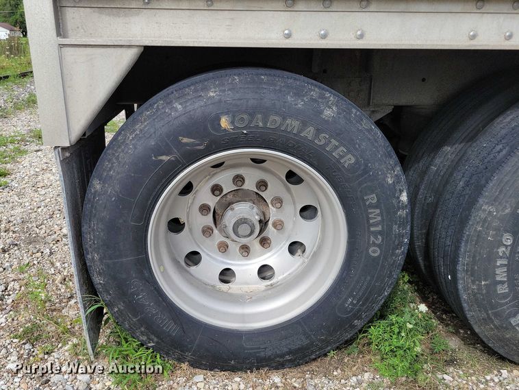 image for item DX7436 2013 Wilson Pacesetter grain trailer