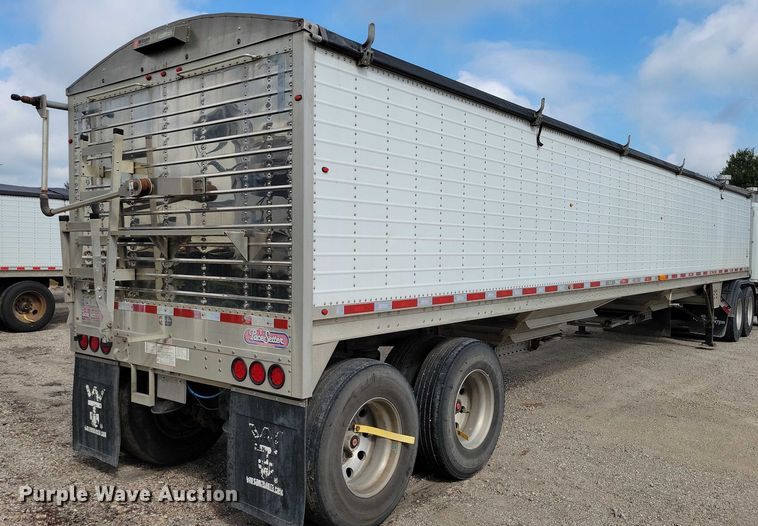 image for item DX7437 2012 Wilson Pacesetter grain trailer