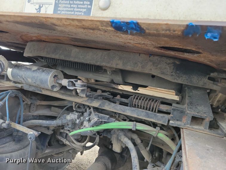 image for item DX7437 2012 Wilson Pacesetter grain trailer