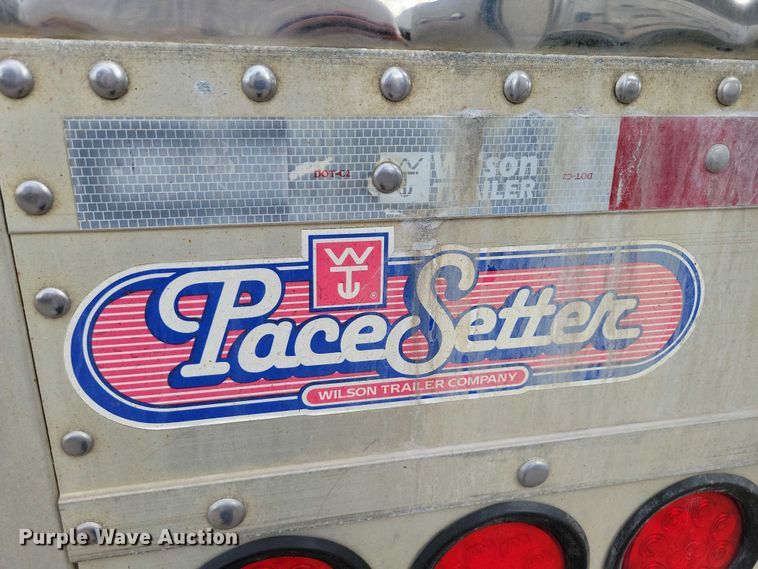 image for item DX7437 2012 Wilson Pacesetter grain trailer