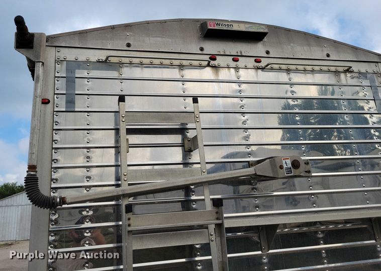 image for item DX7437 2012 Wilson Pacesetter grain trailer