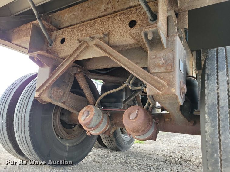 image for item DX7437 2012 Wilson Pacesetter grain trailer