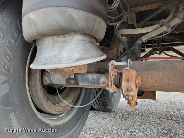 image for item DX7437 2012 Wilson Pacesetter grain trailer