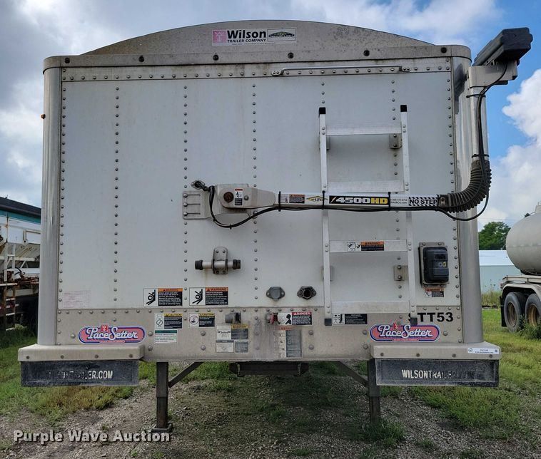 image for item DX7438 2014 Wilson Pacesetter grain trailer