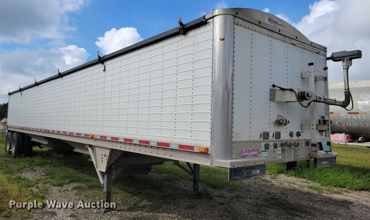image for item DX7438 2014 Wilson Pacesetter grain trailer