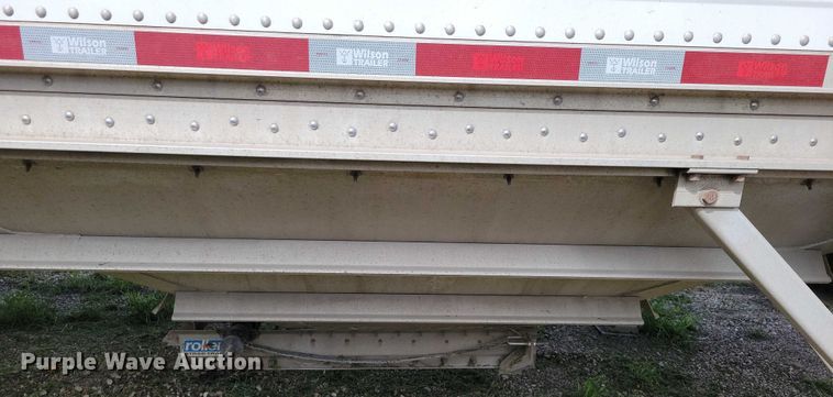 image for item DX7438 2014 Wilson Pacesetter grain trailer