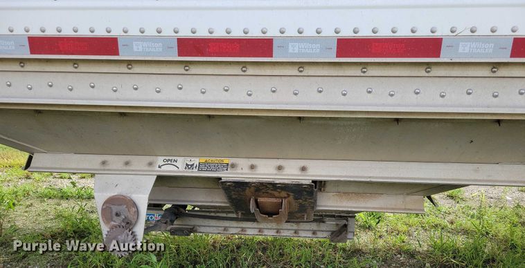 image for item DX7438 2014 Wilson Pacesetter grain trailer