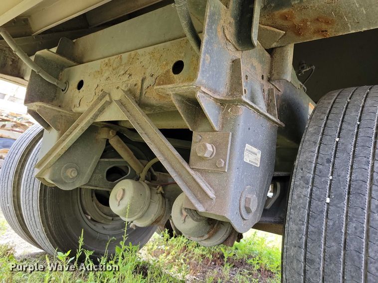 image for item DX7438 2014 Wilson Pacesetter grain trailer