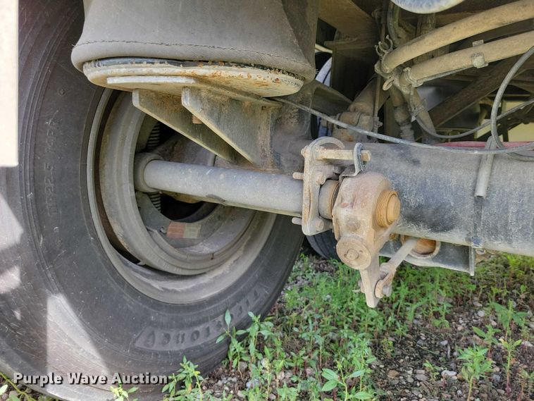 image for item DX7438 2014 Wilson Pacesetter grain trailer