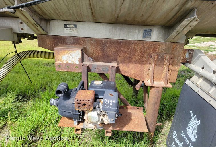 image for item DX7439 1975 Butler tank trailer