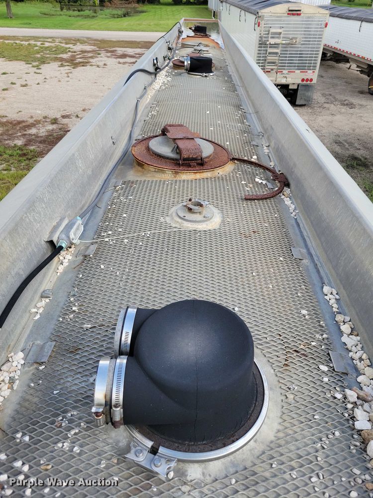 image for item DX7439 1975 Butler tank trailer