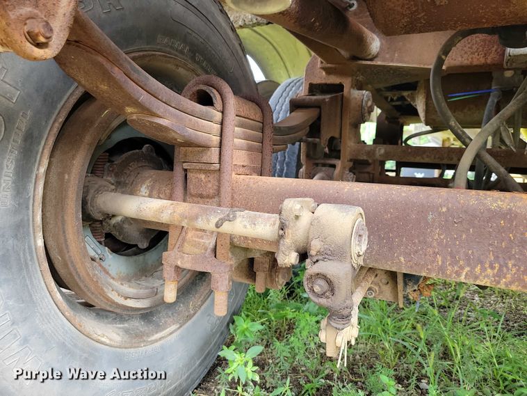 image for item DX7439 1975 Butler tank trailer